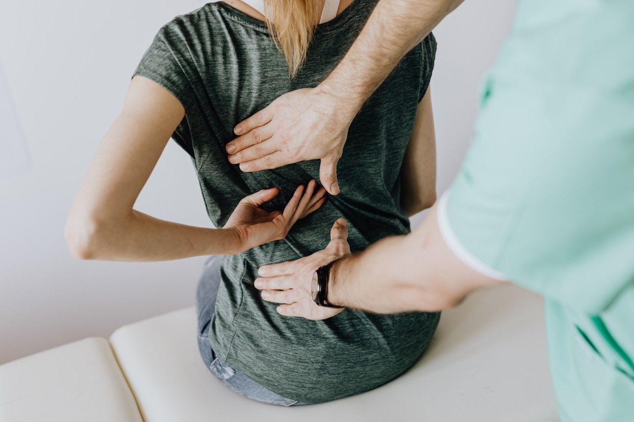 back-pain-female